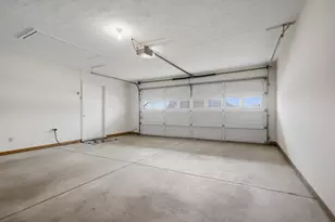 1040 Carson Ln, Springfield, OH 45503 - Photo 28