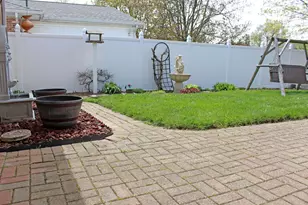 1521 Erika Dr, Springfield, OH 45503 - Photo 12