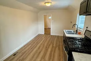 1866 Maiden Ln, Springfield, OH 45504 - Photo 10