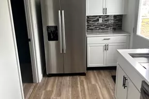 815 Everglade Ave, Saint Marys, OH 45885 - Photo 6