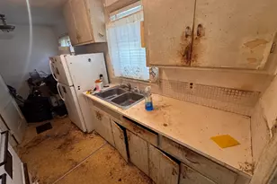 350 Smith St, Dayton, OH 45417 - Photo 6