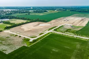 407 S Landon Ln, Springfield, OH 45505 - Photo 1