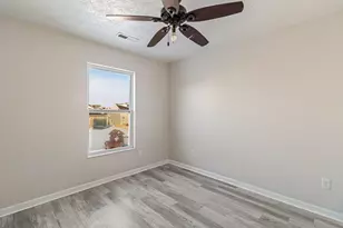 8041 Bushclover Dr, Tipp City, OH 45371 - Photo 16