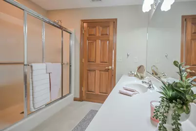 1812 Willow Lakes Drive, Springfield, OH 45502 - Photo 10