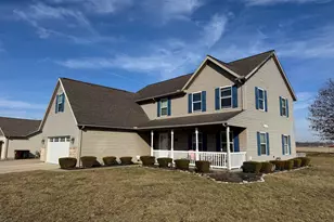 800 McKees Mill Run, New Carlisle, OH 45344 - Photo 2