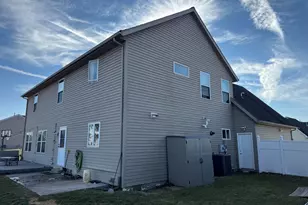 800 McKees Mill Run, New Carlisle, OH 45344 - Photo 4