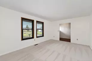 1010 Meadow Lark Dr, Enon, OH 45323 - Photo 10