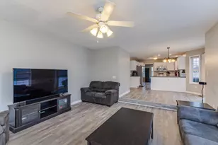 1345 Kenton Way, Troy, OH 45373 - Photo 4