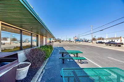 424 E Main Street, Bellefontaine, OH 43311 - Photo 4