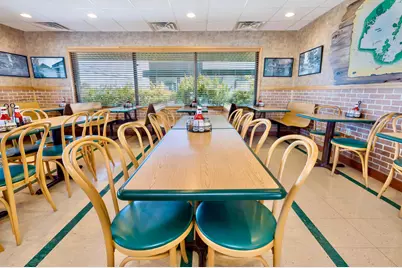 424 E Main Street, Bellefontaine, OH 43311 - Photo 16