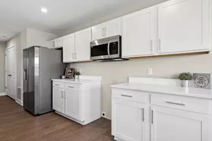 723 S High St, Urbana, OH 43078 - Photo 6