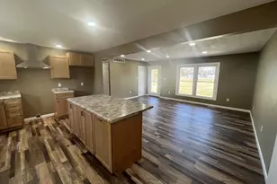 533 N Westminster St, Waynesfield, OH 45896 - Photo 18