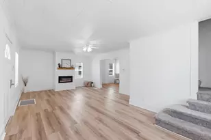 308 E Xenia Dr, Fairborn, OH 45324 - Photo 4