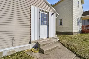 320 Walker St, Bellefontaine, OH 43311 - Photo 4