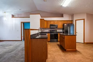 6350 Charlotte Ct, Huber Heights, OH 45424 - Photo 12