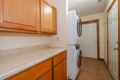 6350 Charlotte Court, Huber Heights, OH 45424 - Photo 6