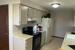 1921 Elaina Dr, Springfield, OH 45503 - Photo 28