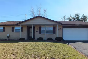 213 Porter Dr, Englewood, OH 45322 - Photo 1