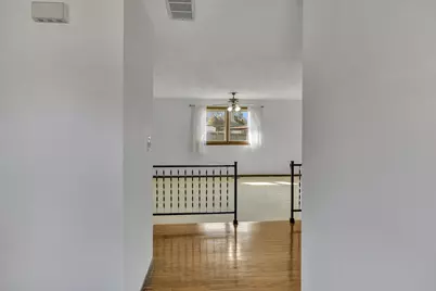 139 Cambria Court, Dayton, OH 45402 - Photo 4