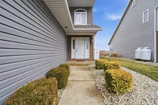 10988 Schroeder Rd, Saint Marys, OH 45885 - Photo 4