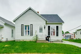 608 W Pearl St, Wapakoneta, OH 45895 - Photo 2