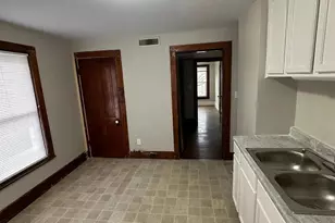 605 N Detroit St, Bellefontaine, OH 43311 - Photo 6