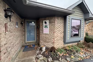 1922 Wedgewood Cir, Springfield, OH 45503 - Photo 2