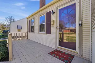 827 Snowhill Blvd, Springfield, OH 45504 - Photo 4