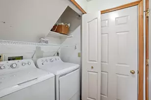 835 Cobblestone Dr, Troy, OH 45373 - Photo 24