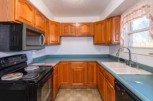 5760 Kitridge Rd, Dayton, OH 45424 - Photo 8