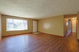 211 Katy Ln, Englewood, OH 45322 - Photo 4