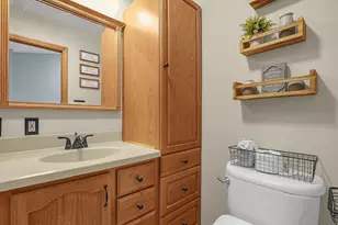 2571 W Choctaw Dr, London, OH 43140 - Photo 22