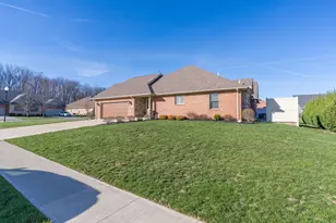 1160 Arthur Ct, Sidney, OH 45365 - Photo 2