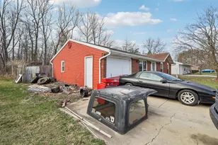 350 Meadow Ln, De Graff, OH 43318 - Photo 4