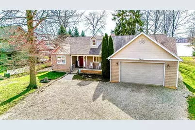 9668 E Lakeshore Drive, Huntsville, OH 43324 - Photo 2