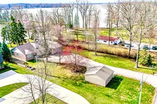 9668 E Lakeshore Dr, Huntsville, OH 43324 - Photo 10