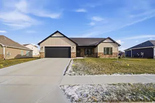 2765 Liette Dr, Troy, OH 45373 - Photo 2