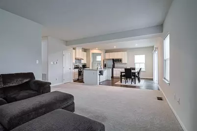 320 Chevington Chase, Tipp City, OH 45371 - Photo 10