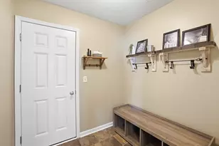 2813 Amberwood Dr, Troy, OH 45373 - Photo 18