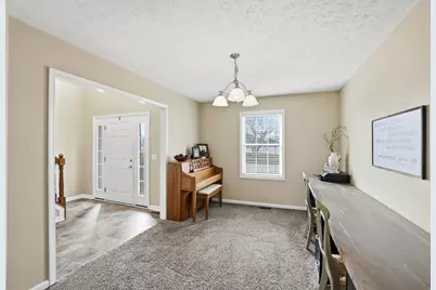 2813 Amberwood Drive, Troy, OH 45373 - Photo 14