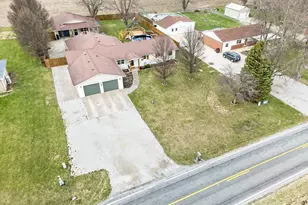 7888 Darke-Preble County Line Rd, Arcanum, OH 45304 - Photo 2