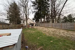 404 N Troy St, Bellefontaine, OH 43311 - Photo 4