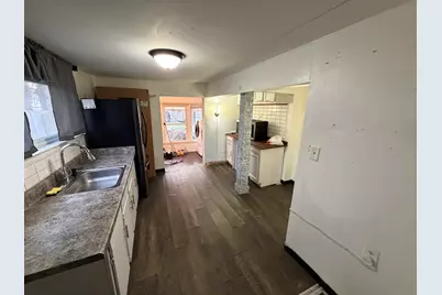 404 N Troy Street, Bellefontaine, OH 43311 - Photo 6