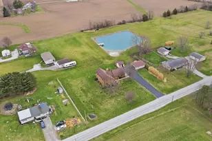 18934 Mudsock Rd, Wapakoneta, OH 45895 - Photo 2