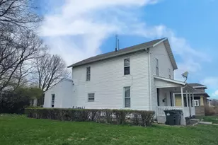 130 N Elm St, Troy, OH 45373 - Photo 2