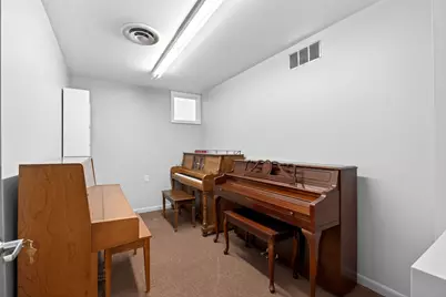 320 S 1st Street, Tipp City, OH 45371 - Photo 14