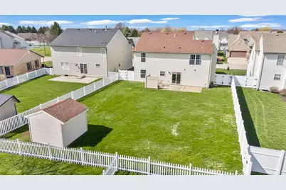 413 Deerwood Drive, Piqua, OH 45356 - Photo 10