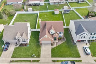 413 Deerwood Dr, Piqua, OH 45356 - Photo 6