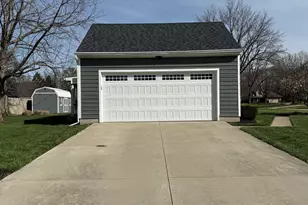 1565 Ridgeview Ct, Piqua, OH 45356 - Photo 6