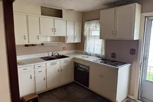 1979 Kenton St, Springfield, OH 45505 - Photo 8